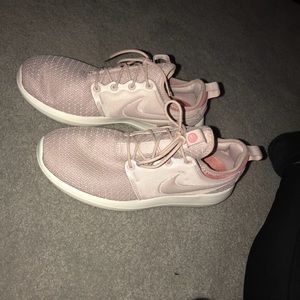 Nike Roshes